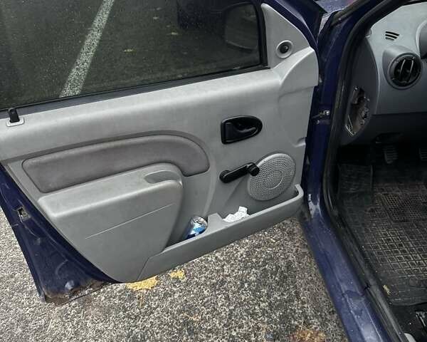 Дачия Логан 2008 в Киеве на Automoto.ua Синий Дачия Логан, объемом двигателя 1.5 л и пробегом 280 тыс. км за 3800 $, фото 6 на Automoto.ua