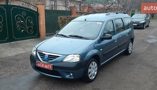 Синій Дачія Logan, об'ємом двигуна 1.6 л та пробігом 245 тис. км за 5650 $, фото 5 на Automoto.ua