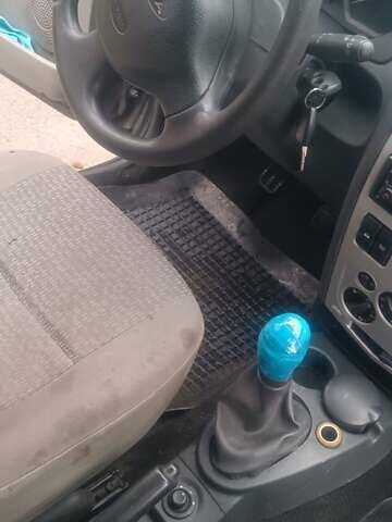 Синій Дачія Logan, об'ємом двигуна 1.6 л та пробігом 400 тис. км за 3000 $, фото 3 на Automoto.ua