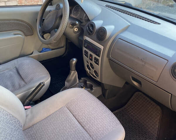 Синий Дачия Логан, объемом двигателя 1.6 л и пробегом 272 тыс. км за 4200 $, фото 7 на Automoto.ua