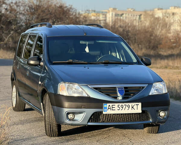 Синий Дачия Логан, объемом двигателя 1.6 л и пробегом 186 тыс. км за 5500 $, фото 1 на Automoto.ua