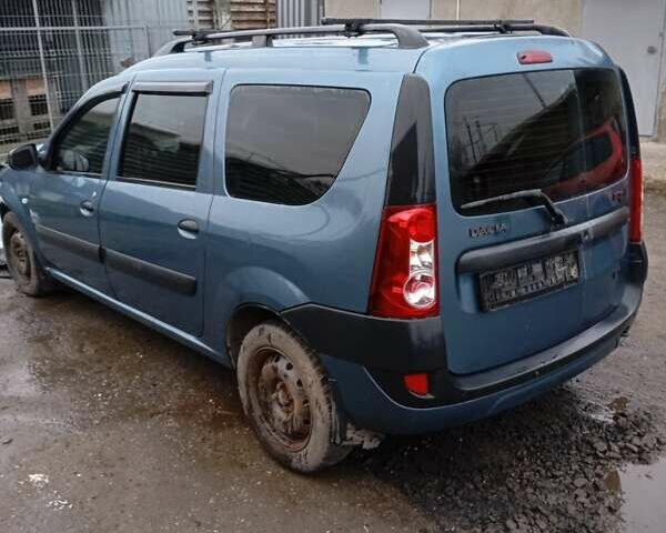 Синий Дачия Логан, объемом двигателя 1.6 л и пробегом 220 тыс. км за 2300 $, фото 2 на Automoto.ua