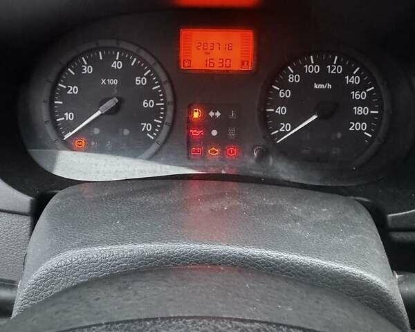 Дачия Логан 2008 в Киеве на Automoto.ua Синий Дачия Логан, объемом двигателя 1.5 л и пробегом 280 тыс. км за 3800 $, фото 5 на Automoto.ua