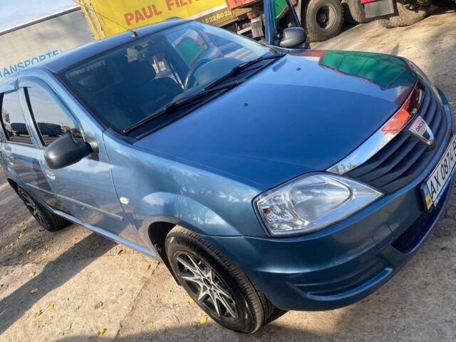 Синій Дачія Logan, об'ємом двигуна 1.4 л та пробігом 165 тис. км за 3200 $, фото 6 на Automoto.ua