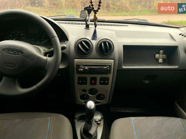 Синій Дачія Logan, об'ємом двигуна 1.4 л та пробігом 230 тис. км за 4100 $, фото 11 на Automoto.ua