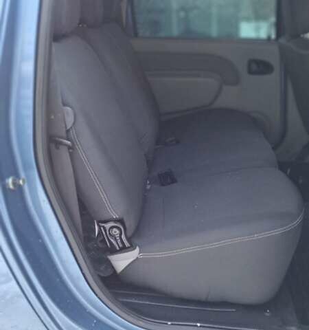 Синий Дачия Логан, объемом двигателя 1.6 л и пробегом 233 тыс. км за 4850 $, фото 52 на Automoto.ua