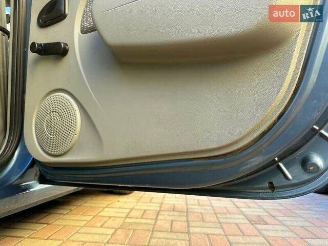Дачия Логан 2008 в Калуше на Automoto.ua Синий Дачия Логан, объемом двигателя 1.6 л и пробегом 243 тыс. км за 4999 $, фото 22 на Automoto.ua