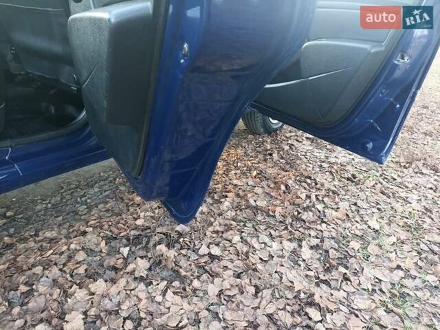 Синий Дачия Логан, объемом двигателя 0 л и пробегом 240 тыс. км за 2700 $, фото 13 на Automoto.ua