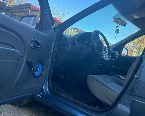 Синий Дачия Логан, объемом двигателя 1.6 л и пробегом 332 тыс. км за 4500 $, фото 8 на Automoto.ua