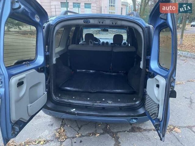 Синій Дачія Logan, об'ємом двигуна 1.6 л та пробігом 215 тис. км за 3900 $, фото 11 на Automoto.ua