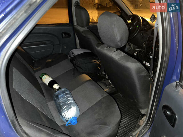 Дачия Логан 2008 в Шепетовке на Automoto.ua Синий Дачия Логан, объемом двигателя 1.39 л и пробегом 305 тыс. км за 1850 $, фото 5 на Automoto.ua