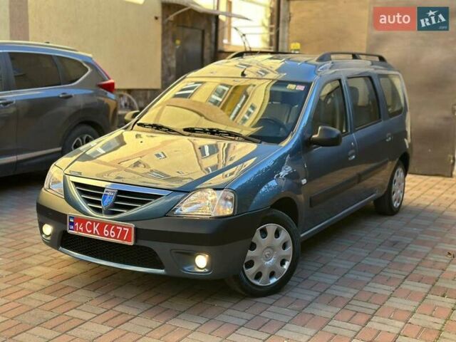 Синий Дачия Логан, объемом двигателя 1.6 л и пробегом 243 тыс. км за 4999 $, фото 1 на Automoto.ua