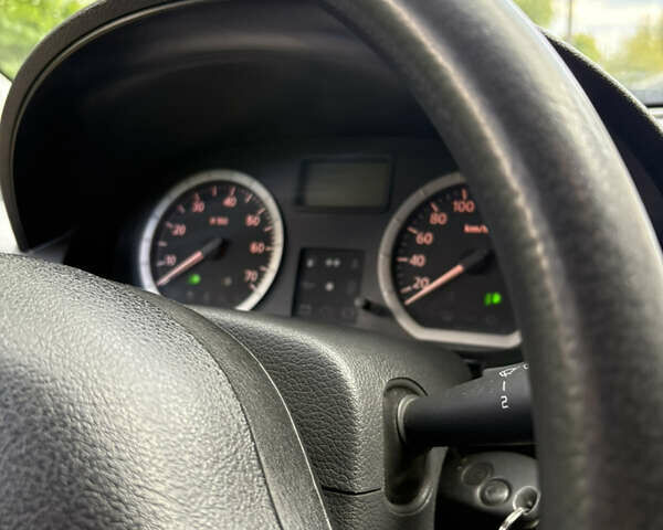 Синий Дачия Логан, объемом двигателя 1.6 л и пробегом 195 тыс. км за 5600 $, фото 28 на Automoto.ua