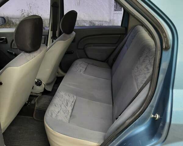 Синий Дачия Логан, объемом двигателя 1.39 л и пробегом 135 тыс. км за 1950 $, фото 9 на Automoto.ua