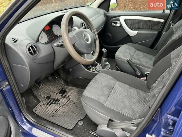 Синий Дачия Логан, объемом двигателя 1.4 л и пробегом 178 тыс. км за 4999 $, фото 1 на Automoto.ua