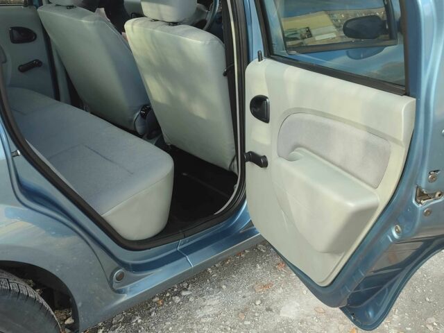 Синий Дачия Логан, объемом двигателя 1.4 л и пробегом 97 тыс. км за 5000 $, фото 10 на Automoto.ua