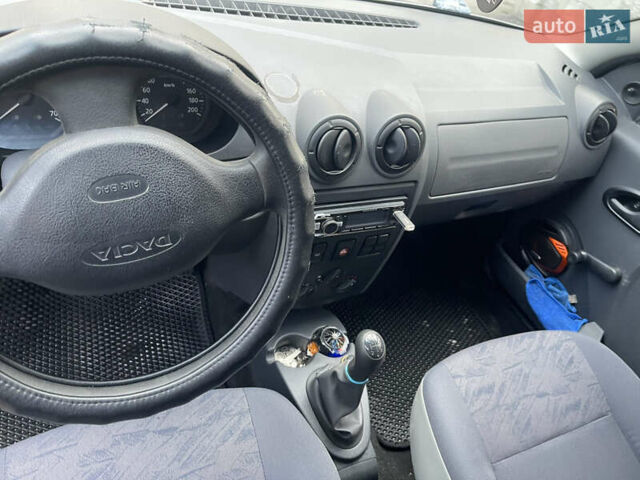 Синий Дачия Логан, объемом двигателя 1.39 л и пробегом 321 тыс. км за 4400 $, фото 4 на Automoto.ua