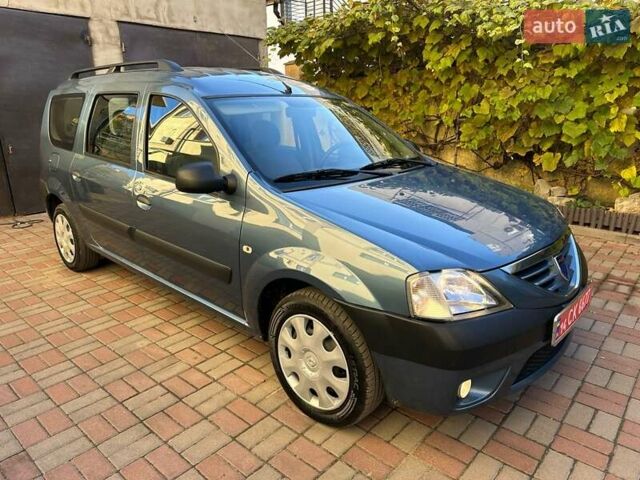 Синий Дачия Логан, объемом двигателя 1.6 л и пробегом 243 тыс. км за 4999 $, фото 6 на Automoto.ua