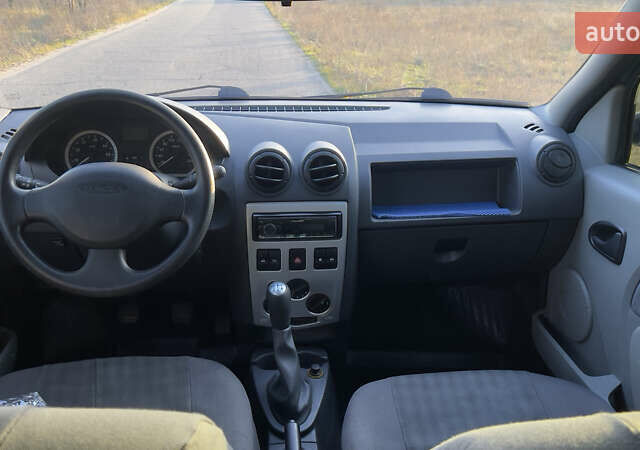 Синий Дачия Логан, объемом двигателя 1.6 л и пробегом 186 тыс. км за 5500 $, фото 12 на Automoto.ua