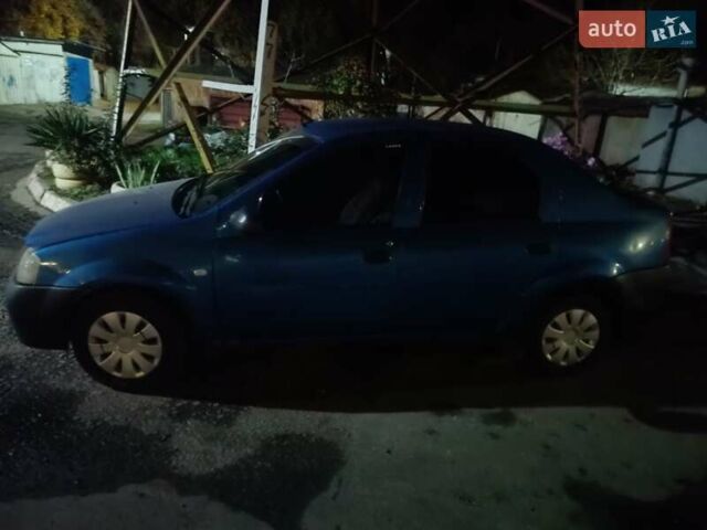Синий Дачия Логан, объемом двигателя 1.4 л и пробегом 600 тыс. км за 2600 $, фото 1 на Automoto.ua