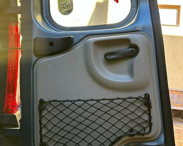 Синий Дачия Логан, объемом двигателя 1.6 л и пробегом 243 тыс. км за 4999 $, фото 24 на Automoto.ua