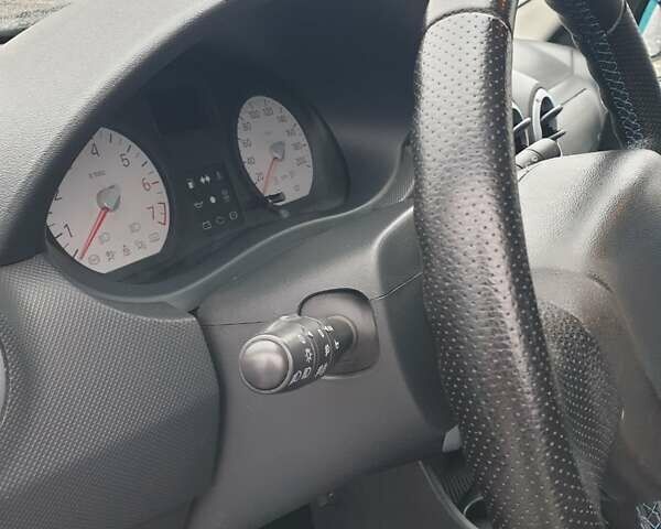 Синій Дачія Logan, об'ємом двигуна 1.6 л та пробігом 234 тис. км за 4500 $, фото 21 на Automoto.ua