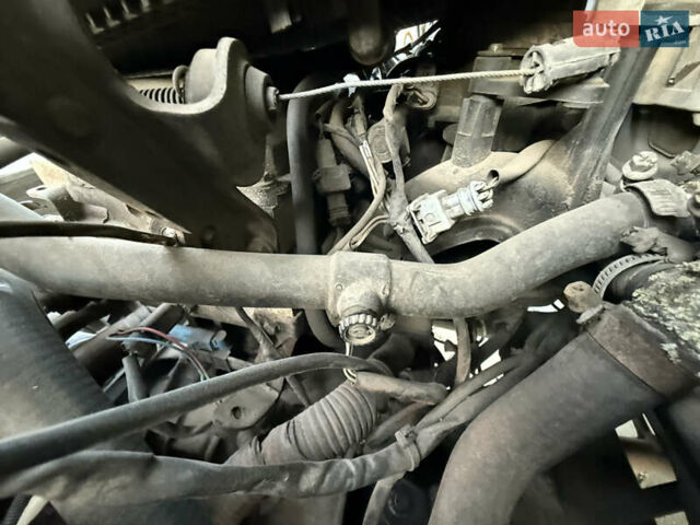 Синий Дачия Логан, объемом двигателя 1.39 л и пробегом 305 тыс. км за 1500 $, фото 16 на Automoto.ua