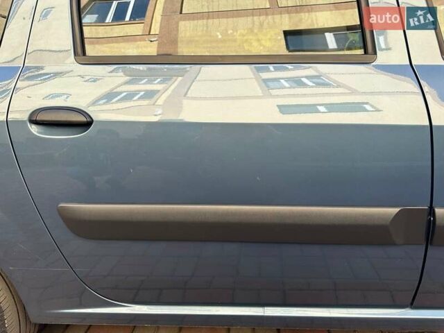 Синий Дачия Логан, объемом двигателя 1.6 л и пробегом 243 тыс. км за 4999 $, фото 11 на Automoto.ua
