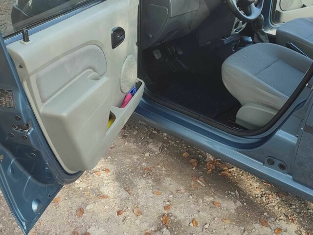 Синий Дачия Логан, объемом двигателя 1.4 л и пробегом 97 тыс. км за 5000 $, фото 7 на Automoto.ua