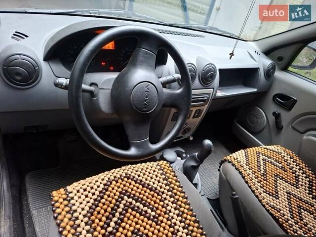 Дачия Логан 2008 в Львове на Automoto.ua Синий Дачия Логан, объемом двигателя 1.6 л и пробегом 49 тыс. км за 5500 $, фото 2 на Automoto.ua