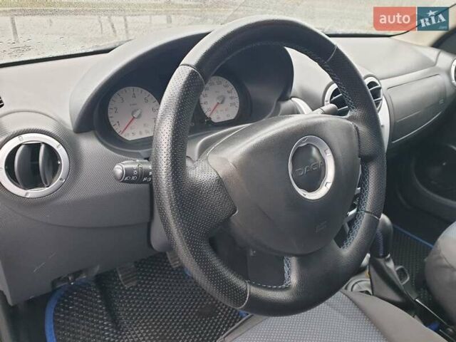 Синій Дачія Logan, об'ємом двигуна 1.6 л та пробігом 234 тис. км за 4500 $, фото 25 на Automoto.ua