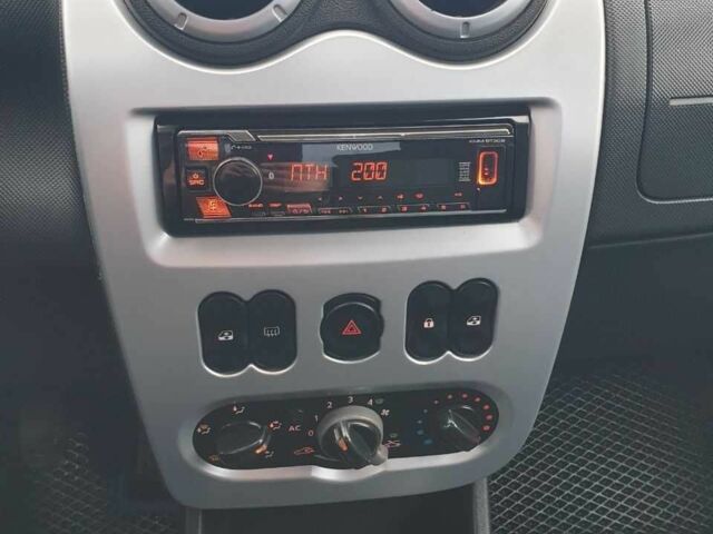 Синий Дачия Логан, объемом двигателя 1.6 л и пробегом 234 тыс. км за 4500 $, фото 17 на Automoto.ua