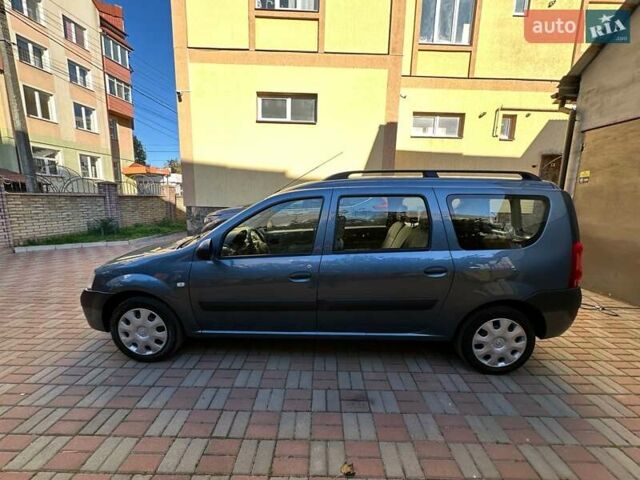 Синий Дачия Логан, объемом двигателя 1.6 л и пробегом 243 тыс. км за 4999 $, фото 3 на Automoto.ua