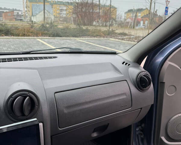 Синий Дачия Логан, объемом двигателя 1.46 л и пробегом 355 тыс. км за 3650 $, фото 23 на Automoto.ua