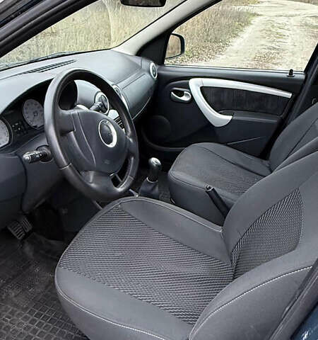 Синій Дачія Logan, об'ємом двигуна 1.46 л та пробігом 212 тис. км за 6000 $, фото 8 на Automoto.ua