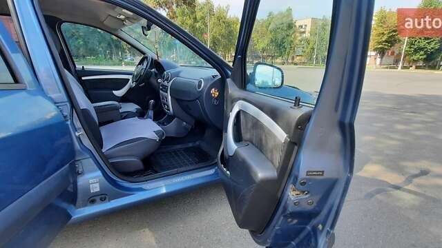 Синий Дачия Логан, объемом двигателя 0 л и пробегом 250 тыс. км за 6450 $, фото 18 на Automoto.ua