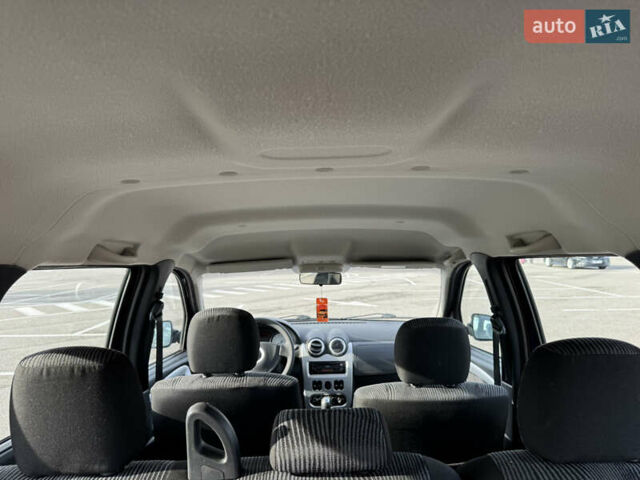 Синій Дачія Logan, об'ємом двигуна 1.6 л та пробігом 198 тис. км за 6550 $, фото 67 на Automoto.ua