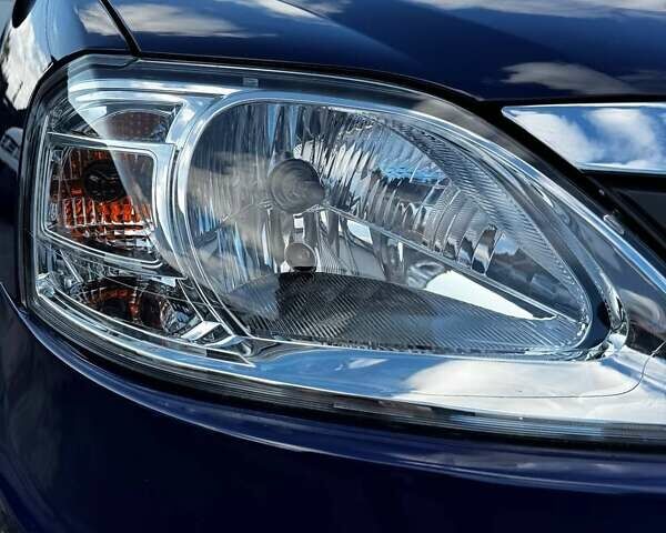 Синій Дачія Logan, об'ємом двигуна 1.39 л та пробігом 37 тис. км за 5800 $, фото 9 на Automoto.ua