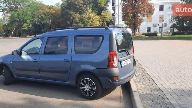 Синий Дачия Логан, объемом двигателя 0 л и пробегом 250 тыс. км за 6450 $, фото 5 на Automoto.ua