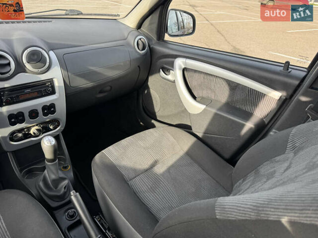 Синій Дачія Logan, об'ємом двигуна 1.6 л та пробігом 198 тис. км за 6550 $, фото 33 на Automoto.ua