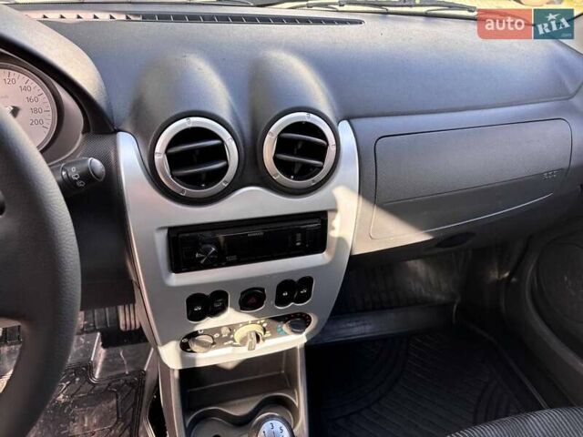 Синій Дачія Logan, об'ємом двигуна 1.6 л та пробігом 189 тис. км за 6500 $, фото 23 на Automoto.ua