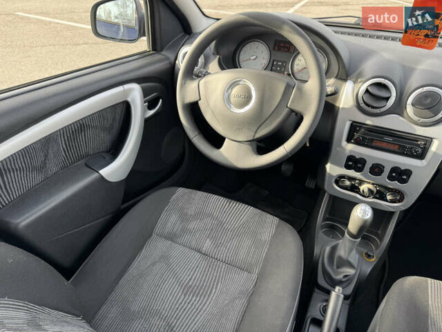 Синій Дачія Logan, об'ємом двигуна 1.6 л та пробігом 198 тис. км за 6550 $, фото 34 на Automoto.ua