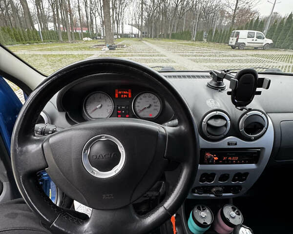 Синий Дачия Логан, объемом двигателя 1.6 л и пробегом 227 тыс. км за 4600 $, фото 6 на Automoto.ua