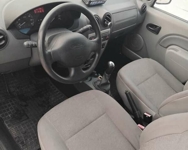 Синій Дачія Logan, об'ємом двигуна 1.39 л та пробігом 207 тис. км за 4600 $, фото 4 на Automoto.ua