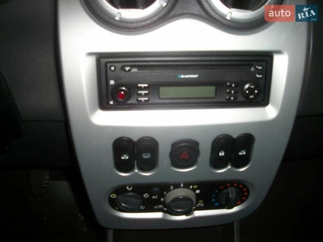 Синий Дачия Логан, объемом двигателя 1.6 л и пробегом 168 тыс. км за 6999 $, фото 39 на Automoto.ua