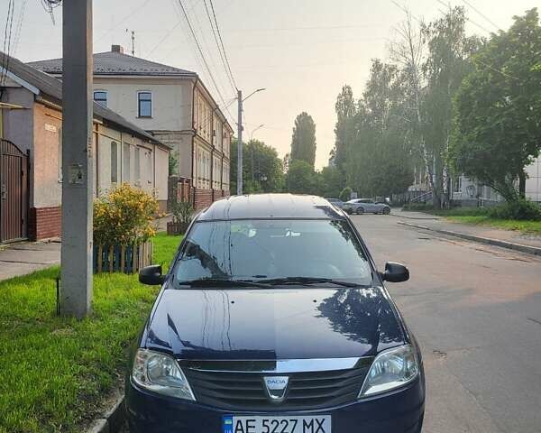 Синий Дачия Логан, объемом двигателя 1.39 л и пробегом 188 тыс. км за 4300 $, фото 5 на Automoto.ua