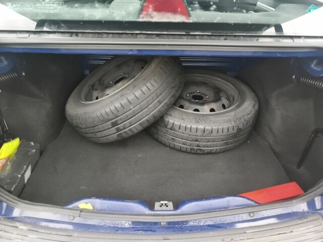 Синий Дачия Логан, объемом двигателя 1.4 л и пробегом 178 тыс. км за 5500 $, фото 13 на Automoto.ua