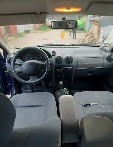 Синий Дачия Логан, объемом двигателя 1.39 л и пробегом 256 тыс. км за 3900 $, фото 7 на Automoto.ua