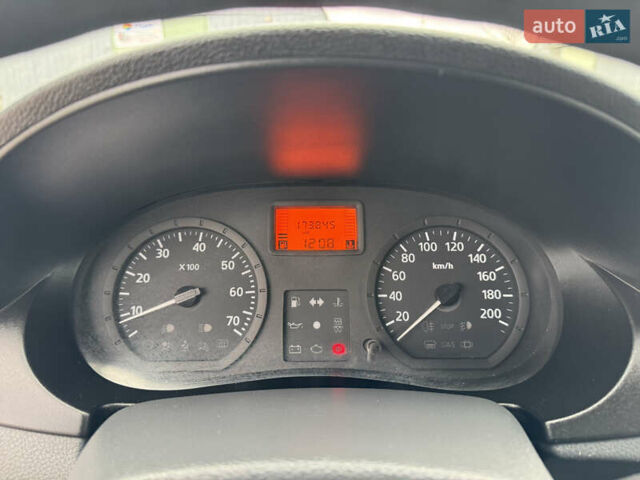 Дачія Logan 2009 у Рівному на Automoto.ua Синій Дачія Logan, об'ємом двигуна 0 л та пробігом 173 тис. км за 5490 $, фото 17 на Automoto.ua