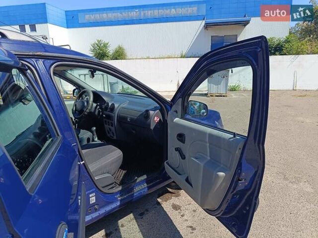 Синій Дачія Logan, об'ємом двигуна 1.4 л та пробігом 234 тис. км за 4500 $, фото 4 на Automoto.ua